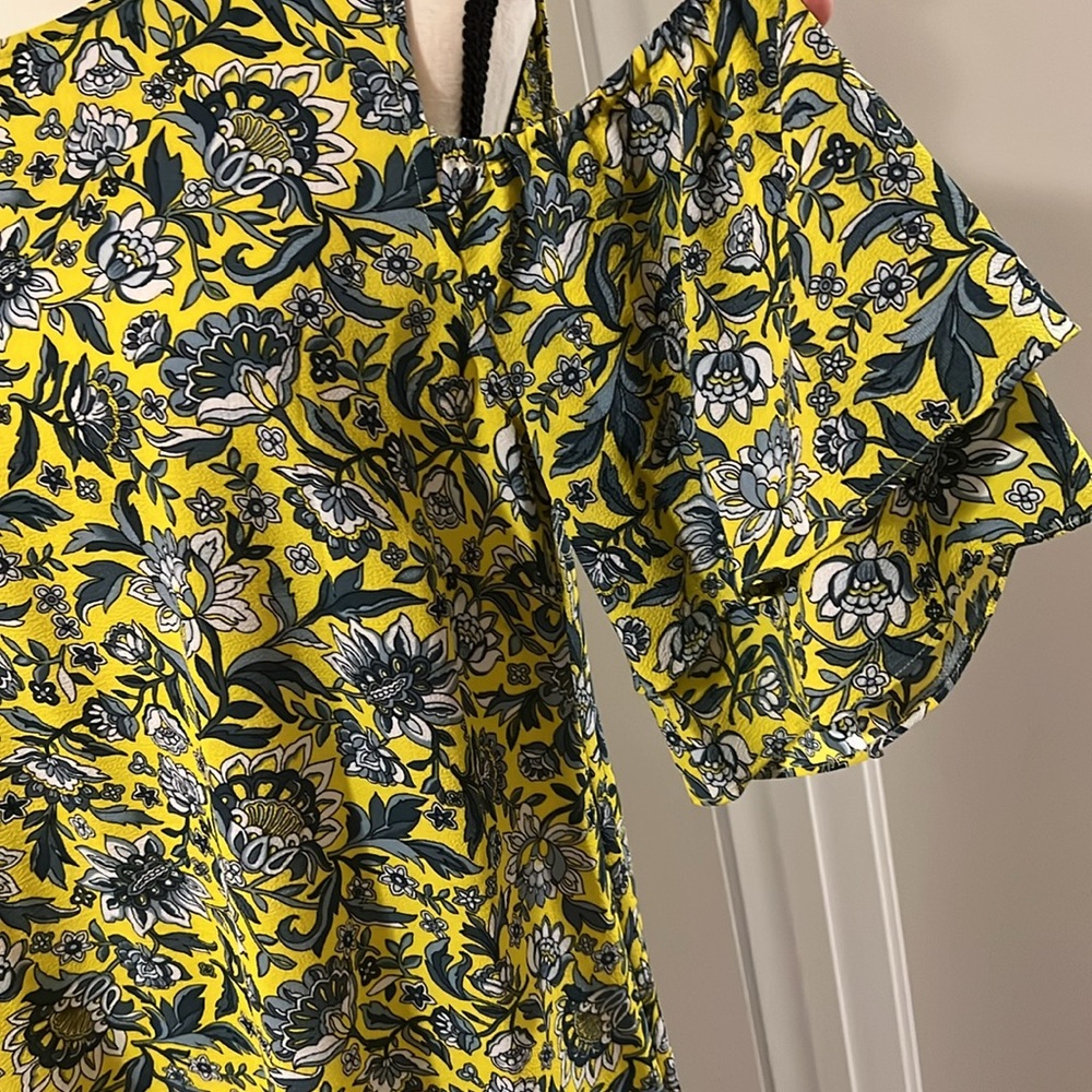 🆕MICHAEL KORS COLD SHOULDER FLORAL TOP SIZE L